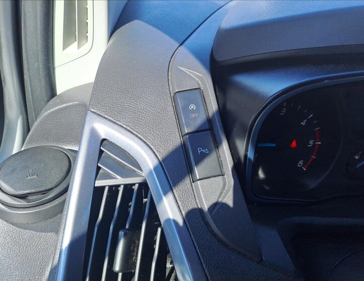 Ford Tourneo Custom Ostatní 2,0 l 96 kw