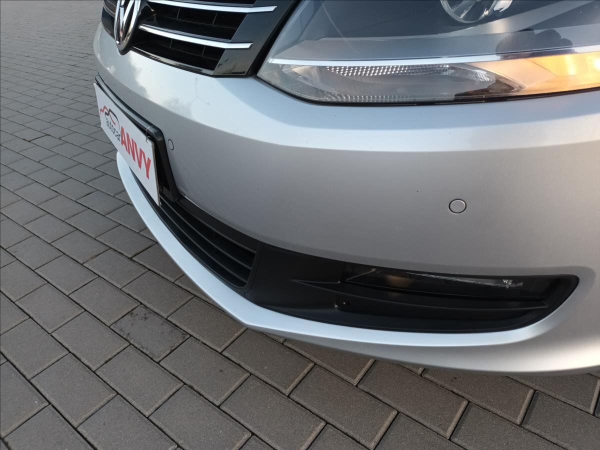 Volkswagen Sharan MPV 2,0 l 103 kw