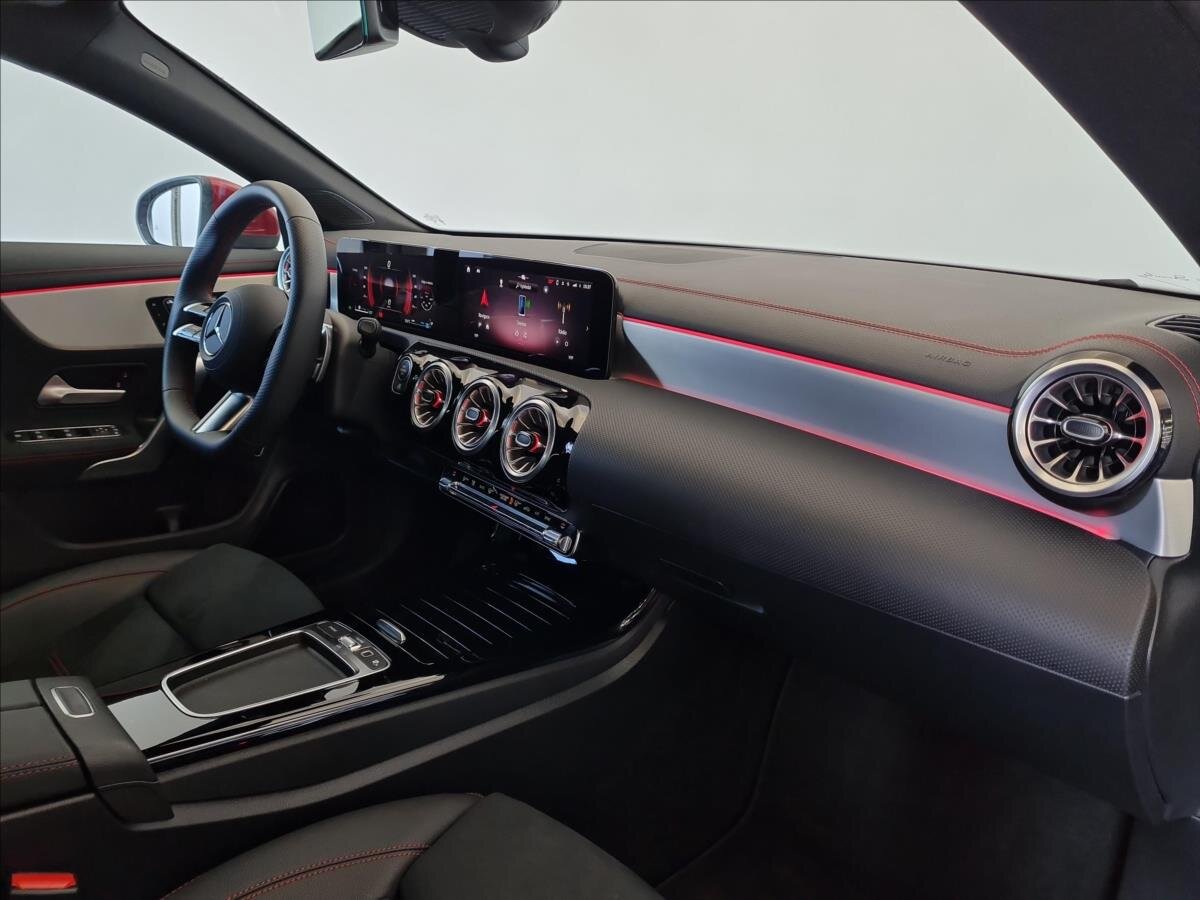 Mercedes-Benz CLA Kombi 1,3 l 120 kw