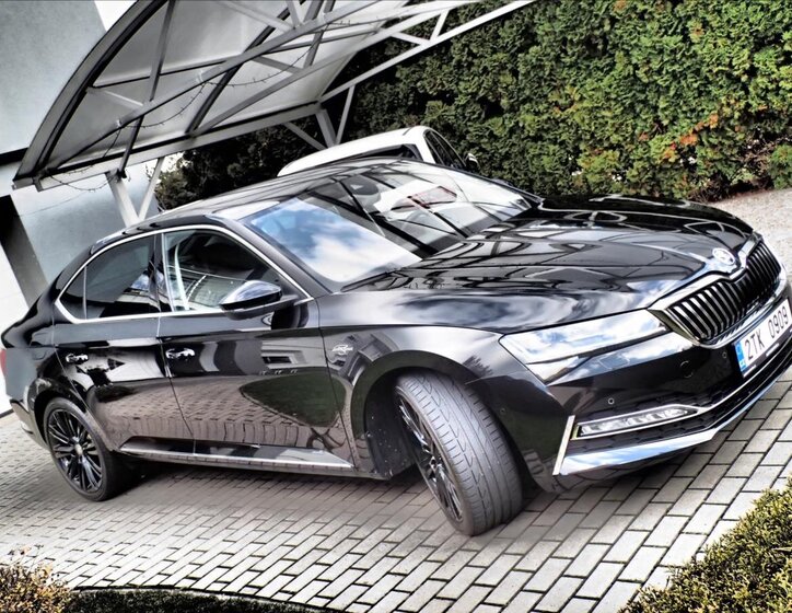 Škoda Superb Sedan / Limuzína 2,0 l 140 kw
