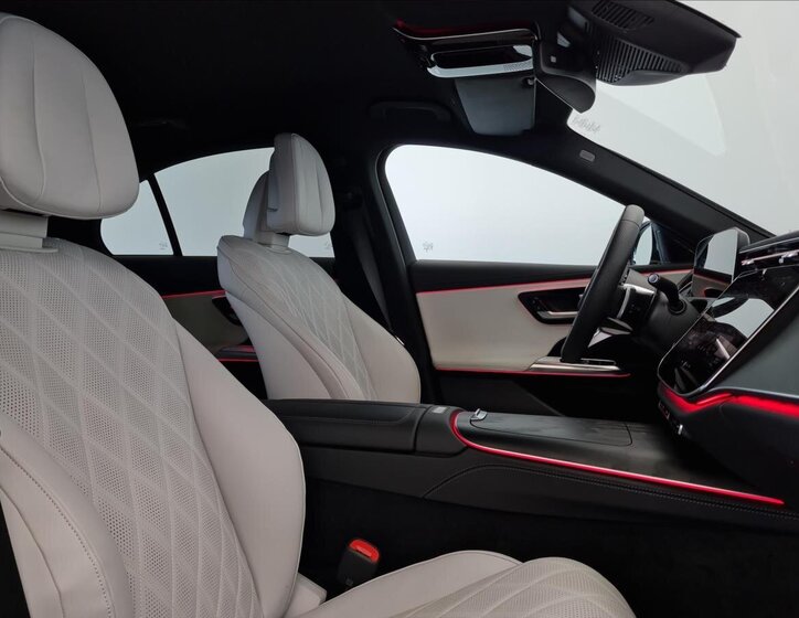 Mercedes-Benz Třídy E Sedan 2,0 l 145 kw