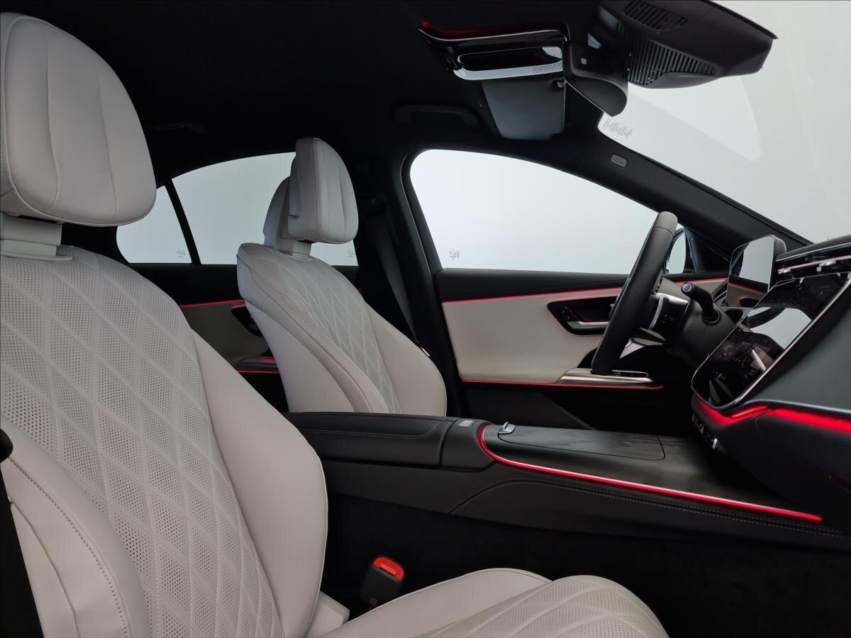 Mercedes-Benz Třídy E Sedan 2,0 l 145 kw