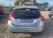 Volvo V60 Kombi 2,4 l 158 kw