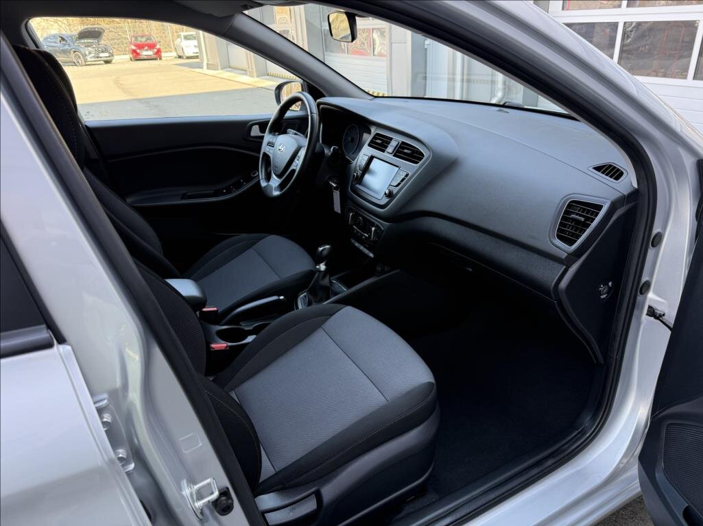Hyundai i20 Hatchback 1,2 l 55 kw