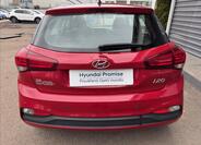 Hyundai i20 8
