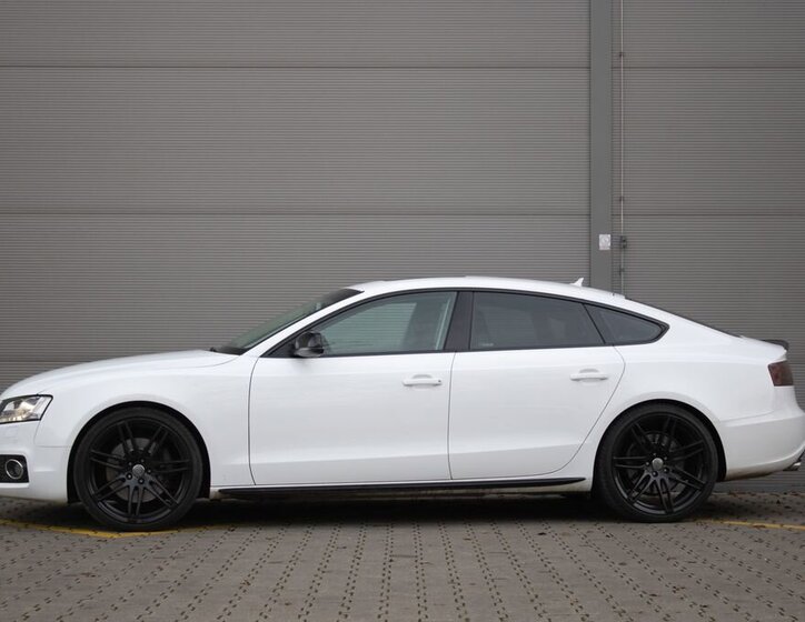 Audi S5 8