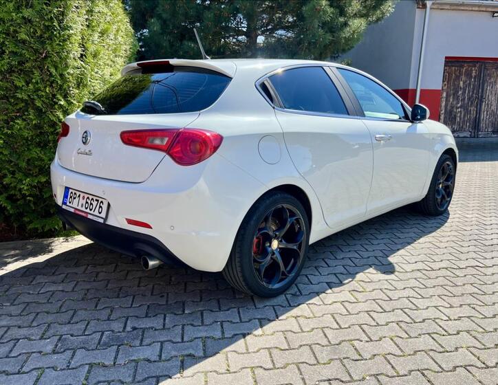 Alfa Romeo Giulietta 5