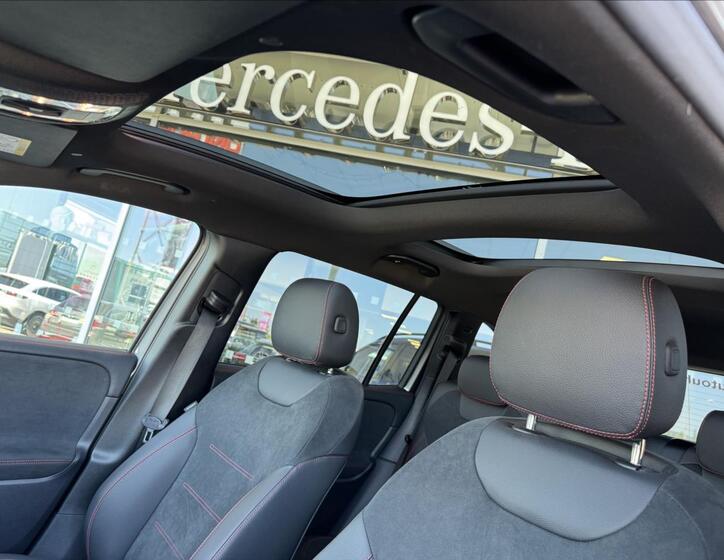 Mercedes-Benz GLB 23