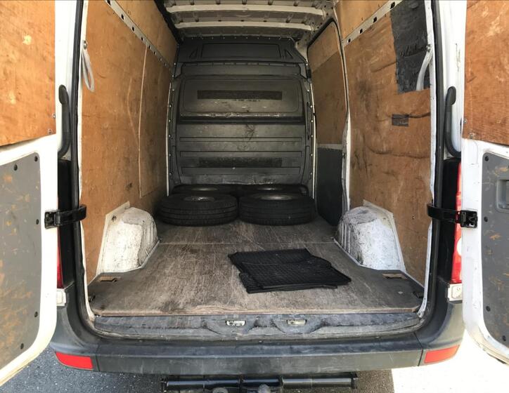 Volkswagen Crafter 8