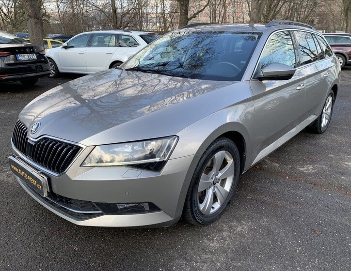Škoda Superb Kombi 2,0 l 110 kw