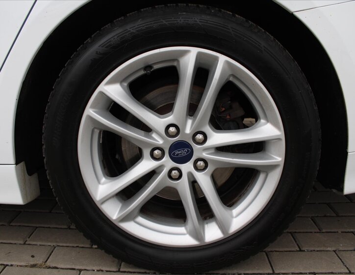 Ford Mondeo Kombi 2,0 l 110 kw