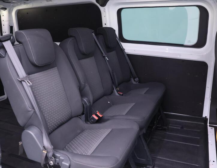 Ford Transit Custom 12