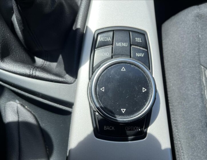 BMW Řada 3 Sedan / Limuzína 2,0 l 135 kw