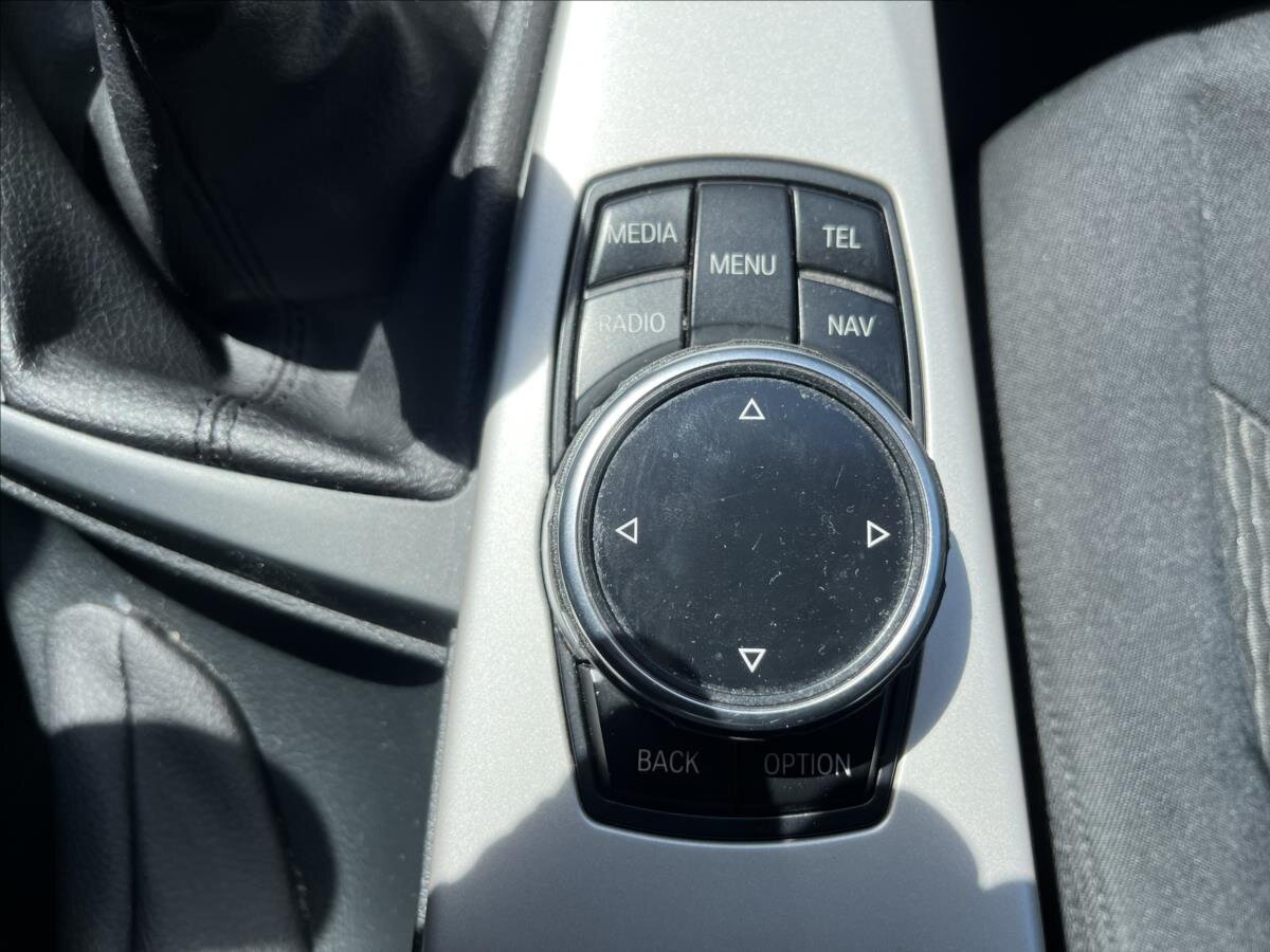 BMW Řada 3 Sedan / Limuzína 2,0 l 135 kw