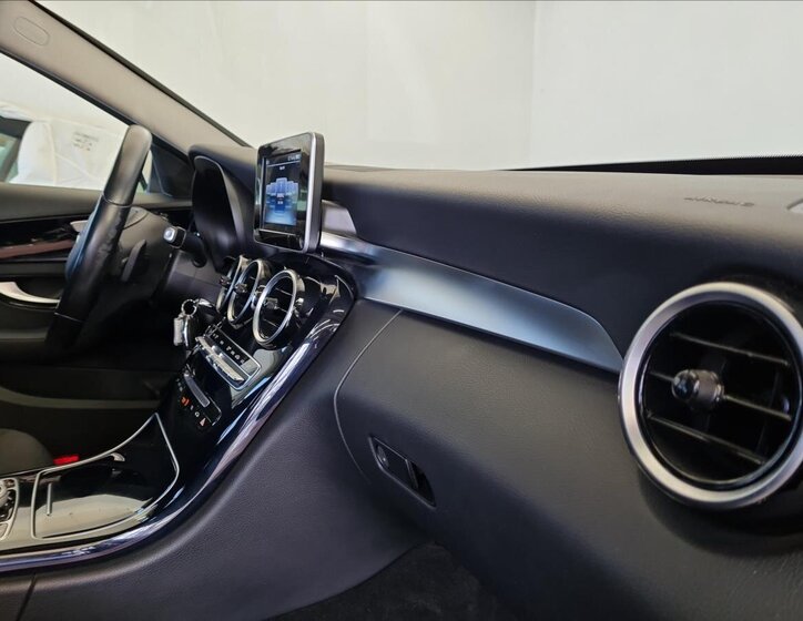 Mercedes-Benz Třídy C Kombi 2,1 l 125 kw