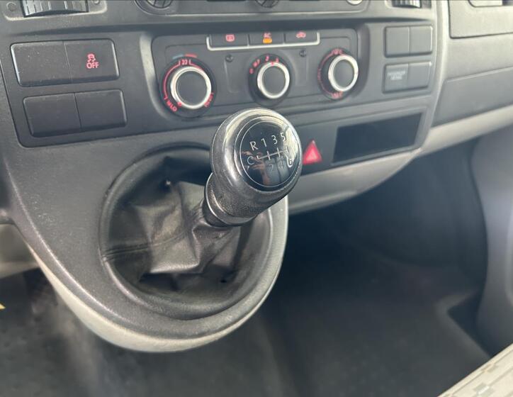 Volkswagen Transporter 18