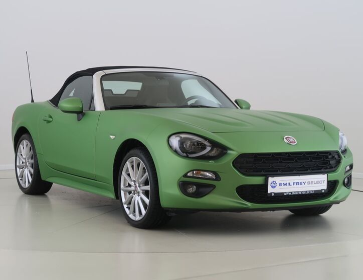 Fiat 124 Spider 3