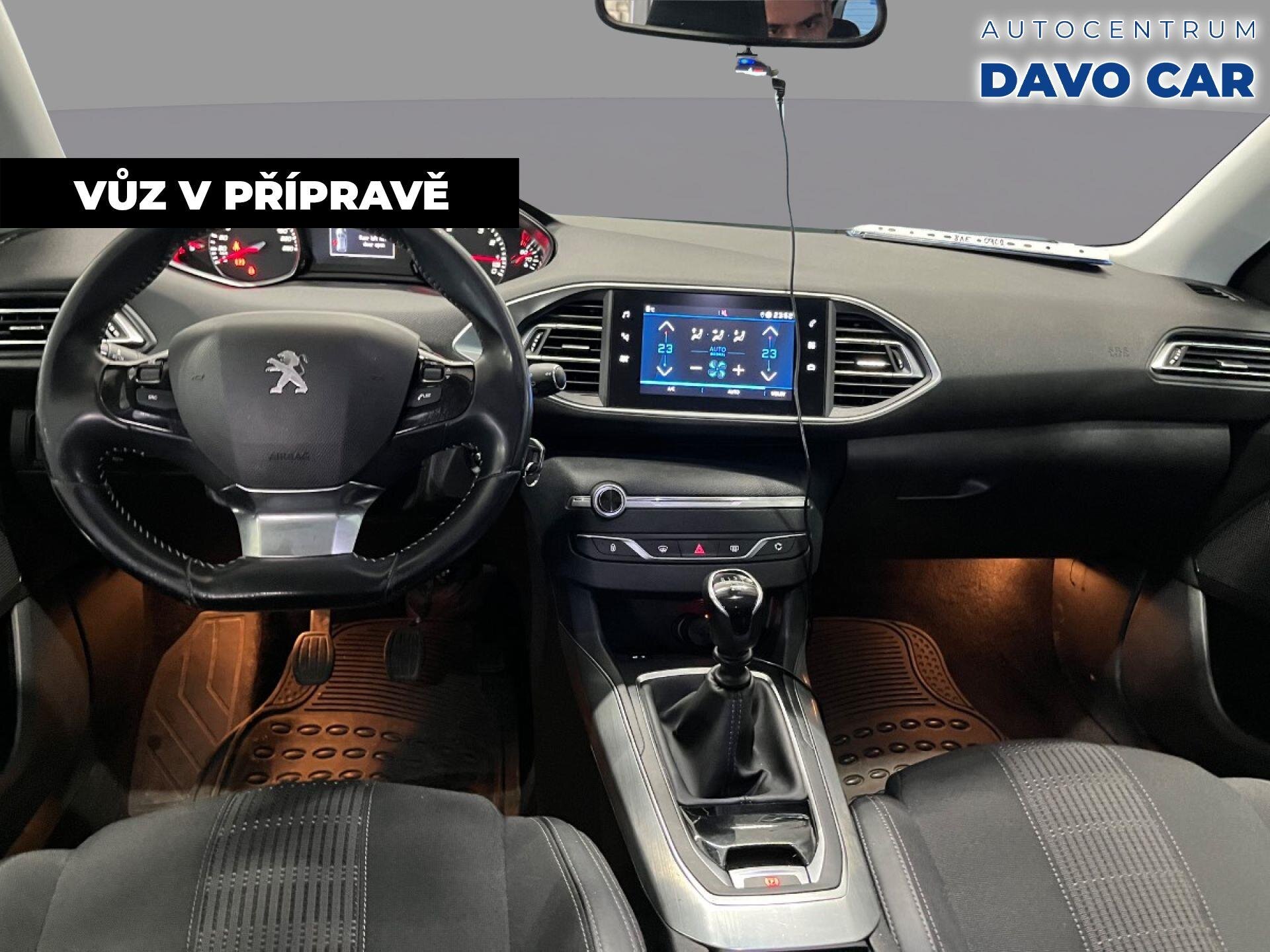 Peugeot 308 Kombi 1,2 l 96 kw