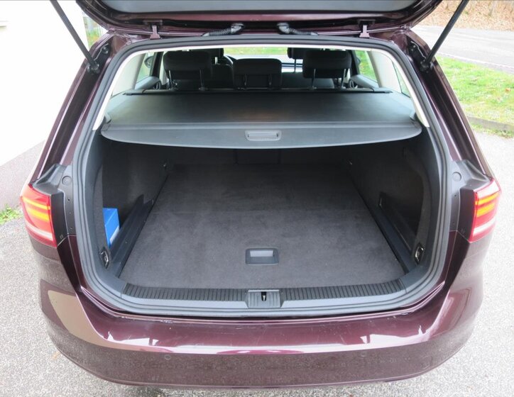 Volkswagen Passat Kombi 1,4 l 92 kw