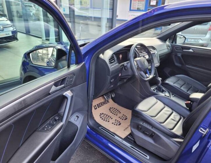 Volkswagen Tiguan SUV 2,0 l 235 kw