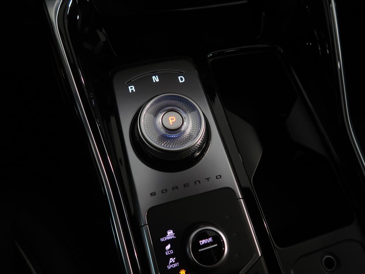 KIA Sorento SUV / Terénní 2,2 l 142 kw