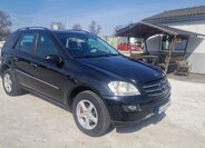 Mercedes-Benz Třídy M SUV / Terénní 3,0 l 165 kw