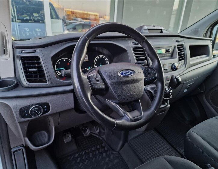 Ford Transit Custom Skříň 2,0 l 77 kw