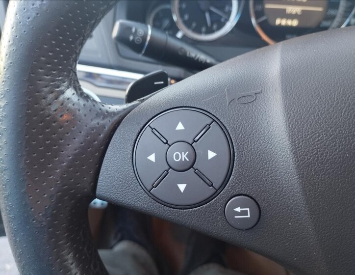 Mercedes-Benz Třídy E Kupé 3,0 l 170 kw