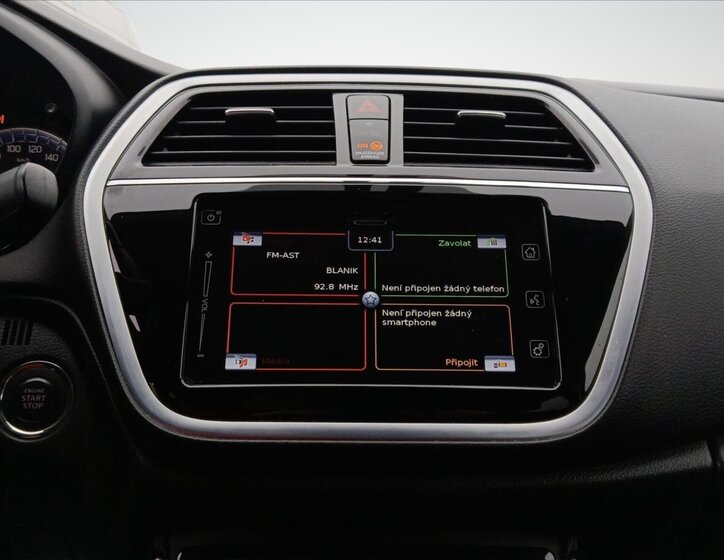 Suzuki SX4 S-Cross 14