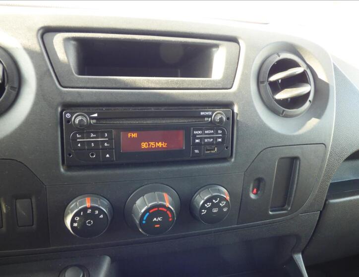 Renault Master 18