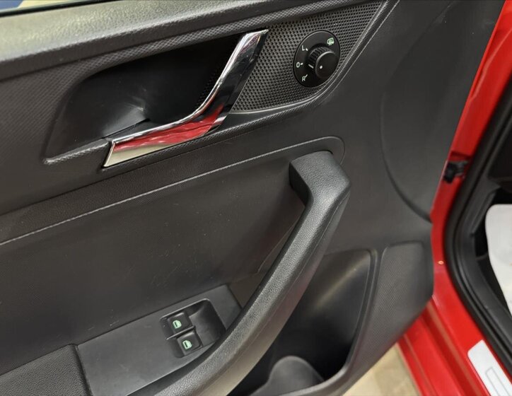 Škoda Rapid Hatchback 1,2 l 77 kw