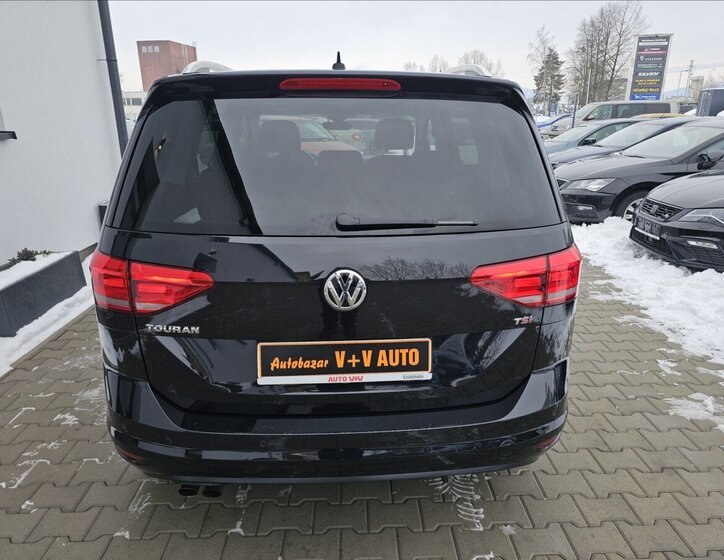Volkswagen Touran 7