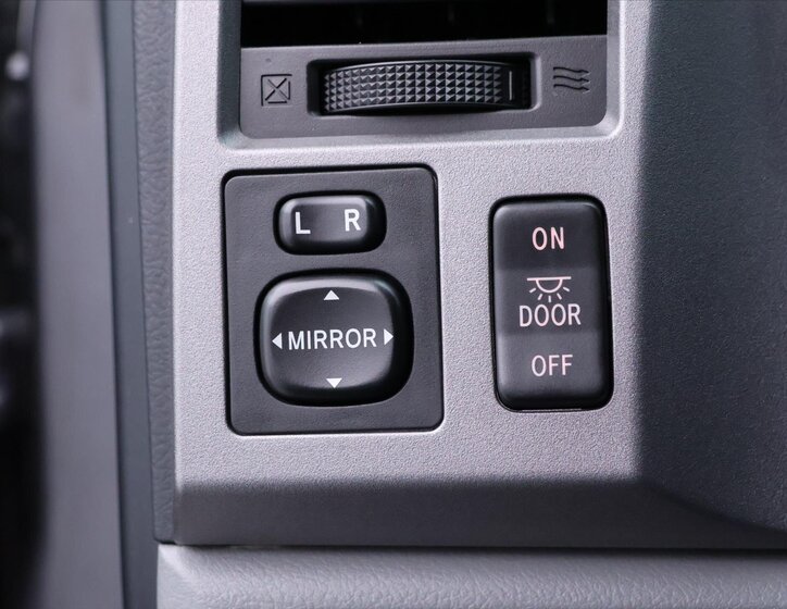 Toyota Tundra Pick-up 5,7 l 285 kw