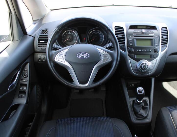 Hyundai ix20 13