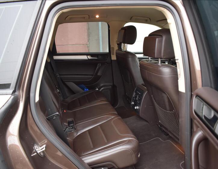 Volkswagen Touareg 16