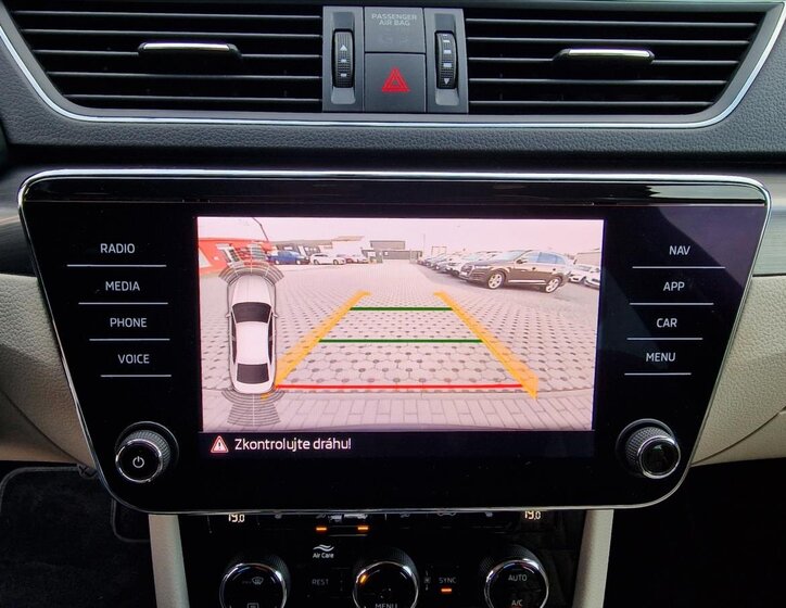 Škoda Superb Liftback 1,5 l 110 kw