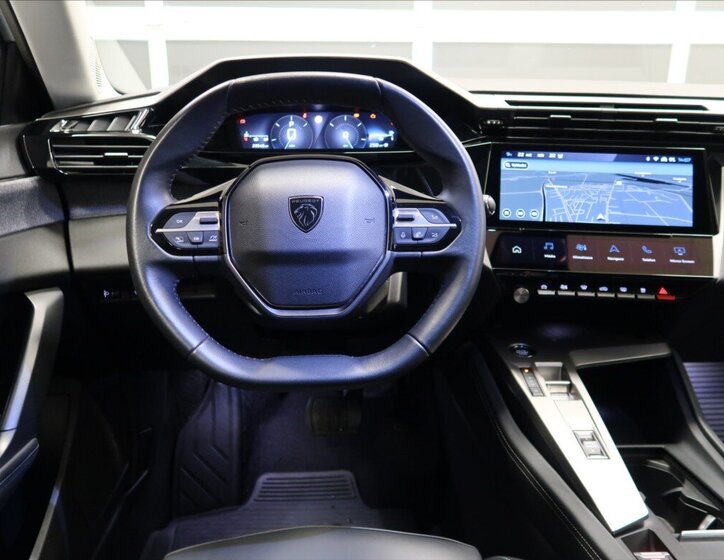 Peugeot 308 Kombi 1,2 l 96 kw