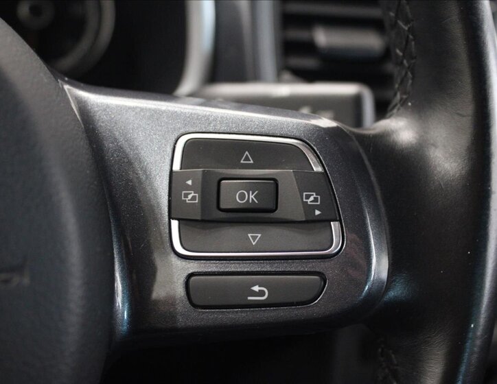 Volkswagen Beetle Hatchback 1,2 l 77 kw