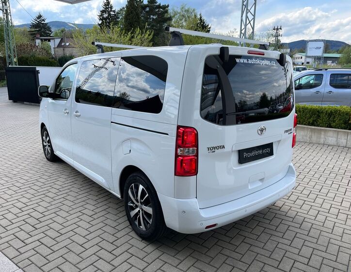 Toyota ProAce Verso 4
