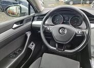 Volkswagen Passat 10