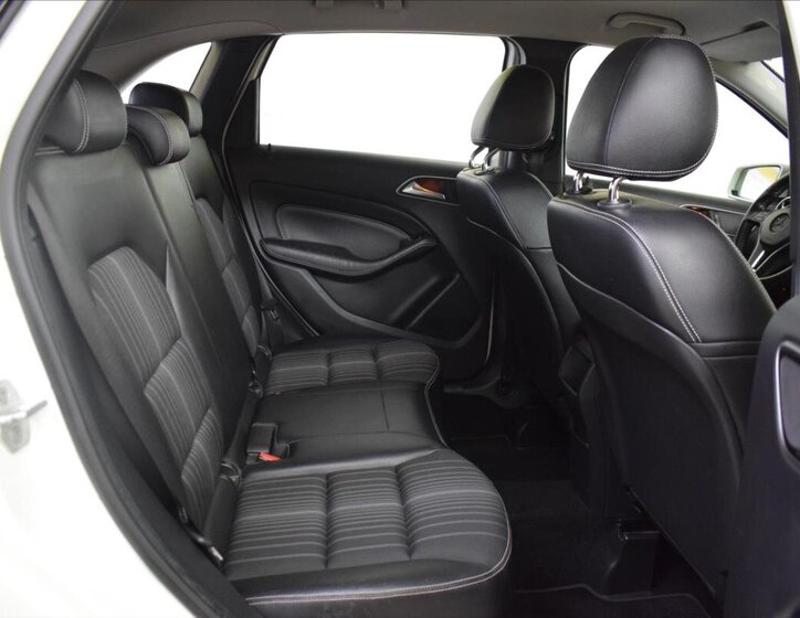 Mercedes-Benz Třídy B Hatchback 1,5 l 80 kw