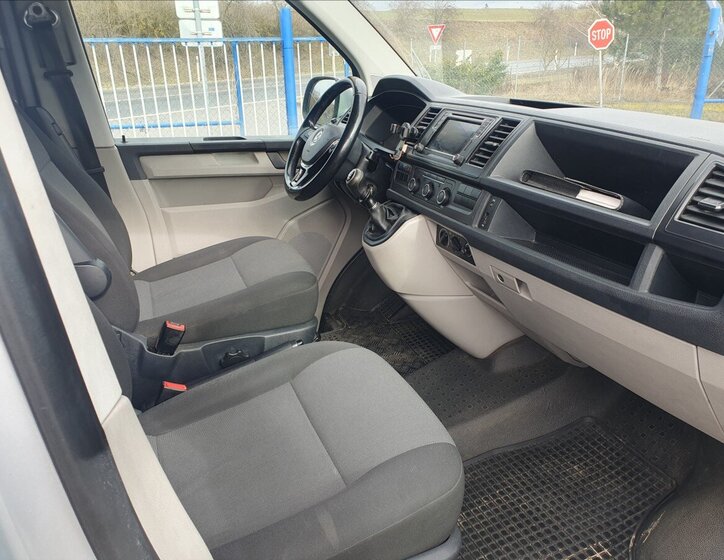 Volkswagen Transporter Kombi 2,0 l 110 kw