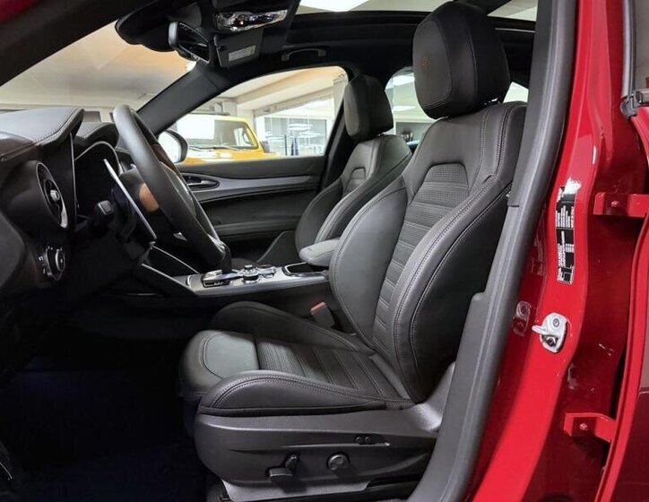 Alfa Romeo Stelvio SUV / Terénní 2,0 l 206 kw