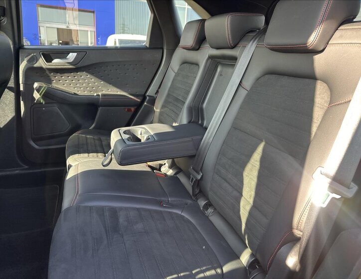 Ford Kuga SUV / Terénní 1,5 l 110 kw