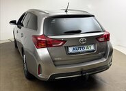 Toyota Auris Kombi 1,4 l 66 kw