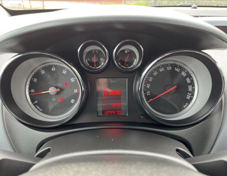 Opel Meriva MPV 1,4 l 88 kw