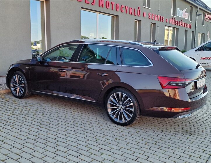 Škoda Superb 7