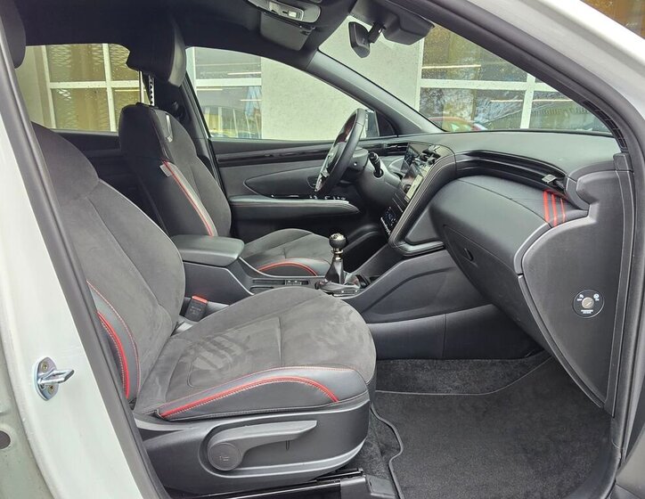 Hyundai Tucson SUV 1,6 l 100 kw