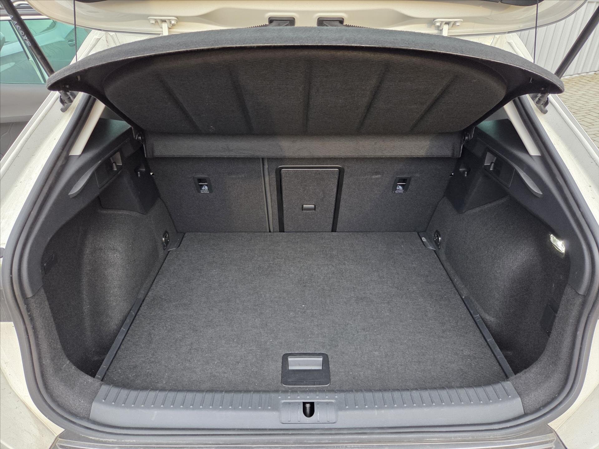 Cupra Formentor SUV / Terénní 2,0 l 110 kw