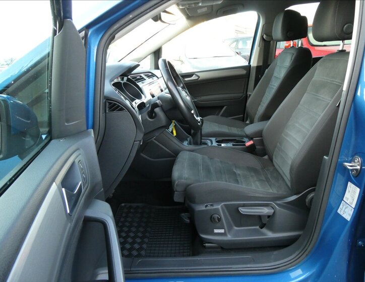 Volkswagen Touran MPV 1,2 l 81 kw